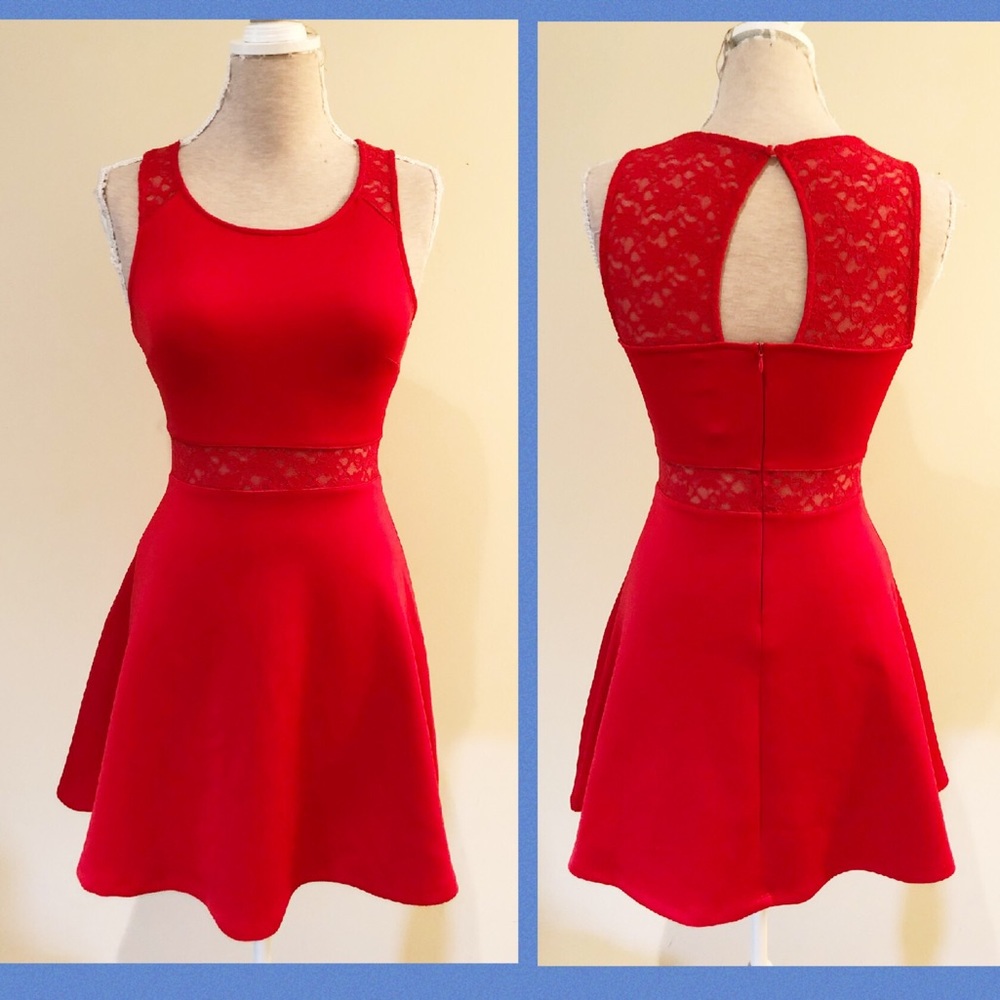 💥💥 Red Lace Dress with Open back